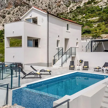 Villa Stunning In Dra With Private Pool *