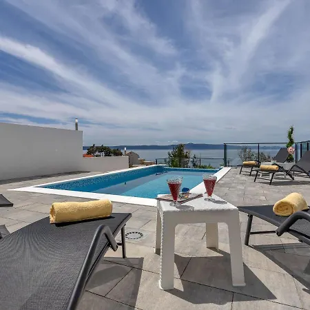 Stunning In Dra With Private Pool * Drasnice