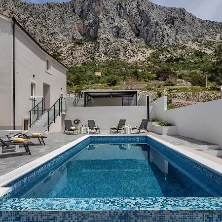 Villa Stunning In Dra With Private Pool