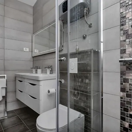 Stunning In Dra With Private Pool Villa