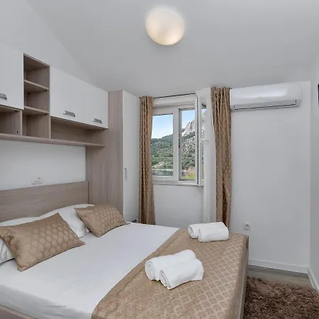 Stunning In Dra With Private Pool *