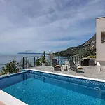 Stunning Villa With Pool