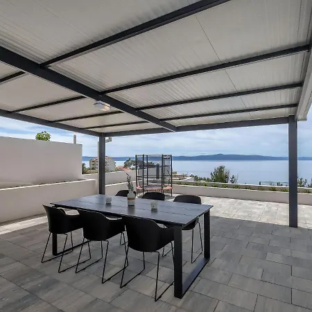 Stunning In Dra With Private Pool Villa Drasnice